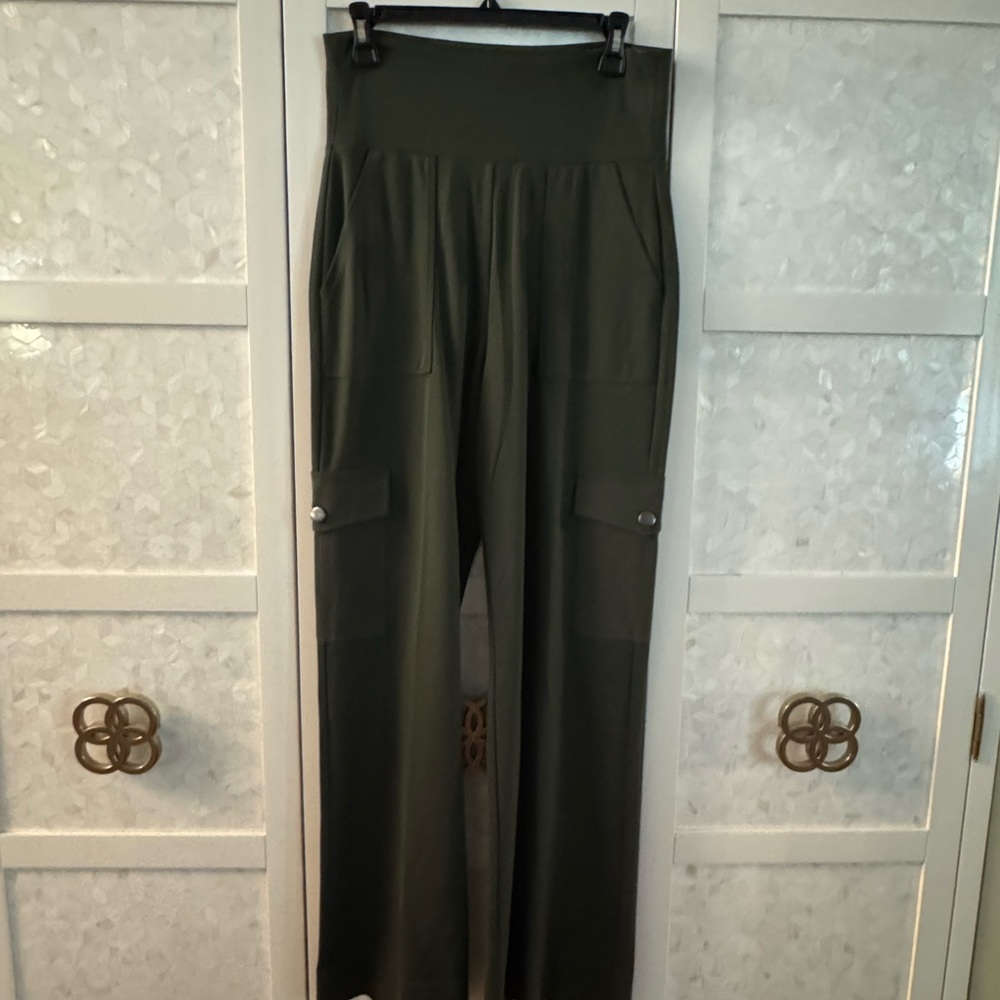 CAbi Chargo in Olive